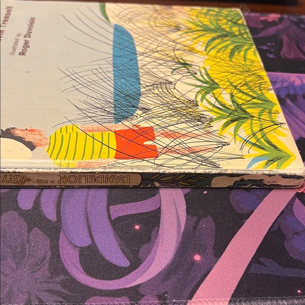 Vintage 1954 Dandelion Library Flip Book My Mother Is the Most Beautiful Woman - Picture 5 of 6